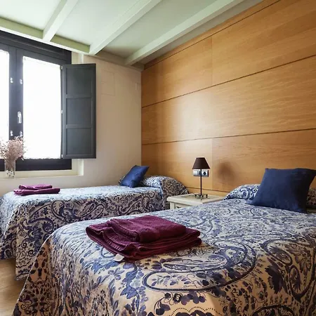 Muralla - Wall Apartment *