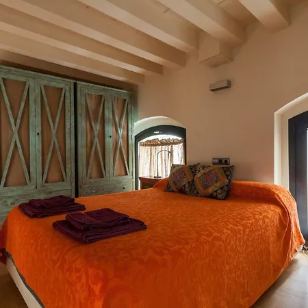 Apartment Muralla - Wall Seville