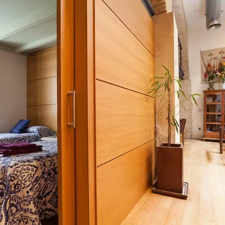 Muralla - Wall Apartment